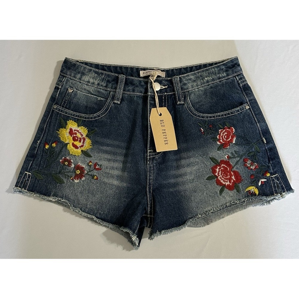 Blu Pepper Women's Embroidered Floral Denim Shorts Medium Frayed Hem Boho